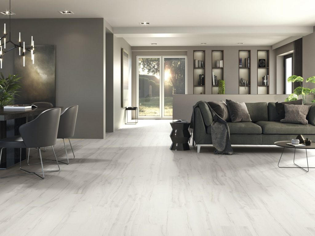 jakie płytki do salonu