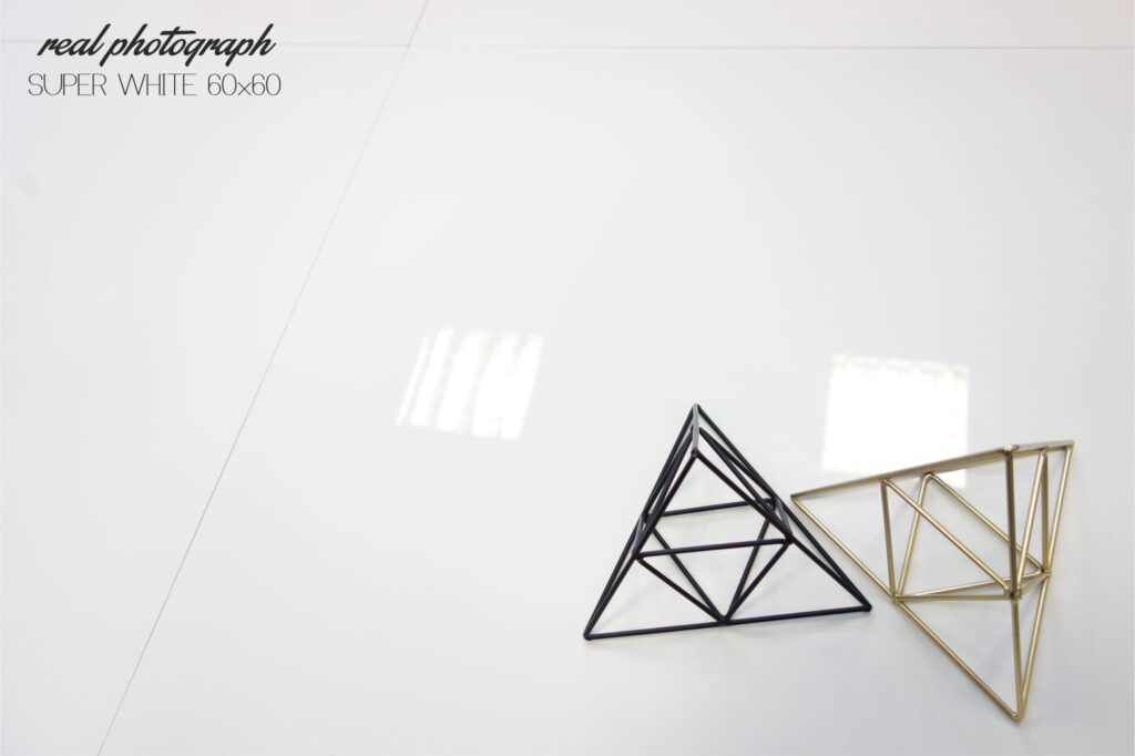 płytki białe polerowane