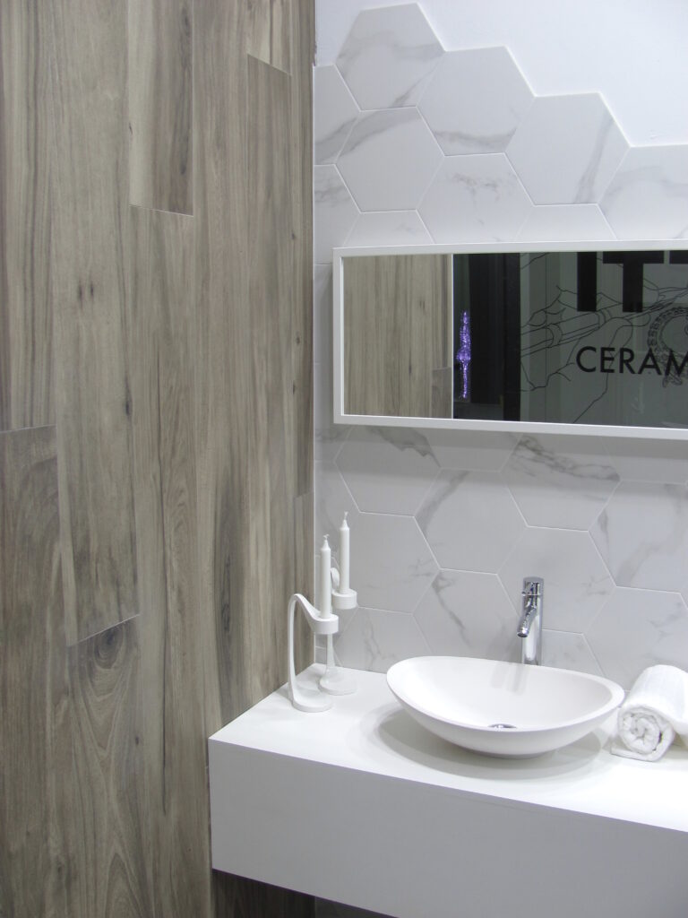 hexon-carrara-31x27-1