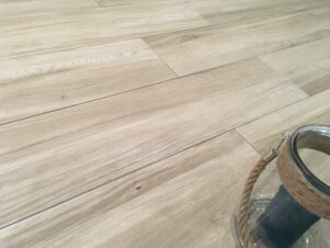 płytki drewnopodobne BALTIMORE BEIGE 120x23,3 gat.1