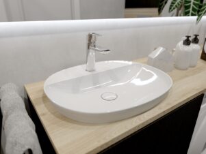 umywalka wpuszczana biała owalna z otworem na baterię RAK- VARIANT 50x42 cm