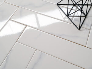 cegiełki marmurowe CALACATTA BRILLO 30x7,5 OUTLET