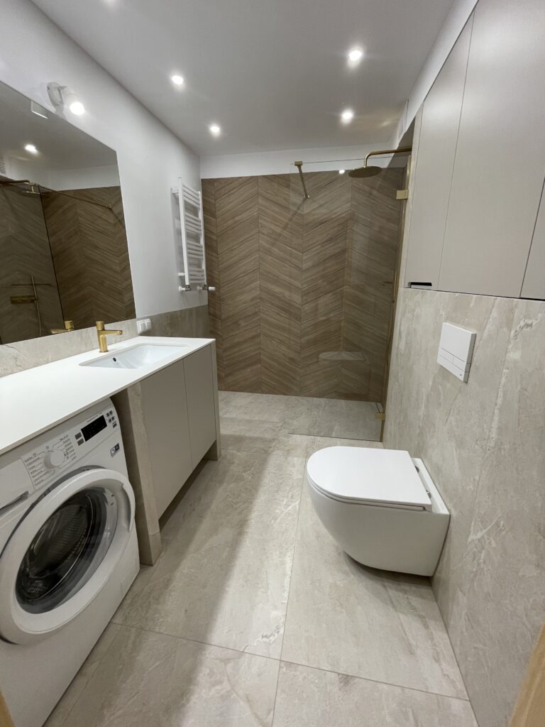 Image #1 from Grzegorz