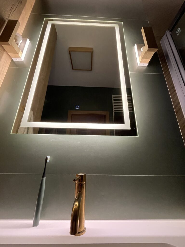 Image #2 from Anonim