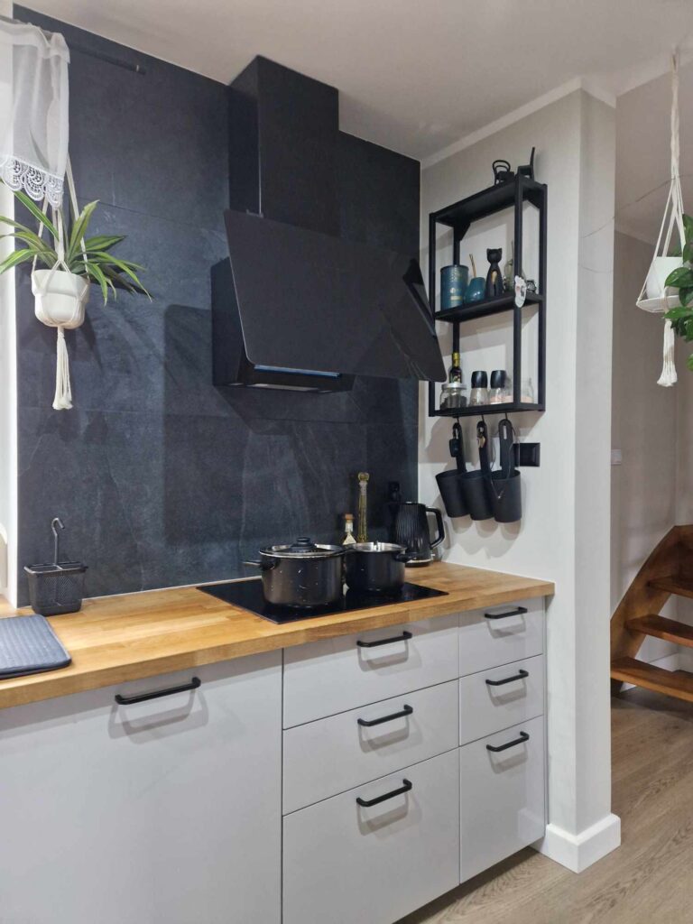 Image #1 from Anonim