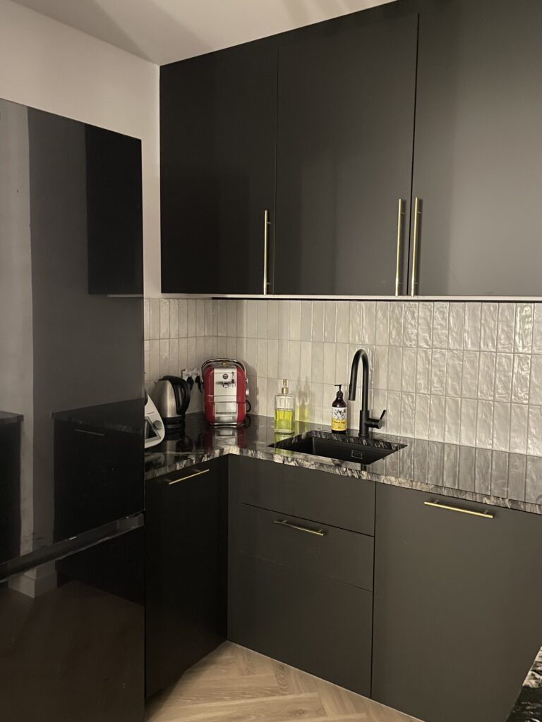 Image #2 from Emilia