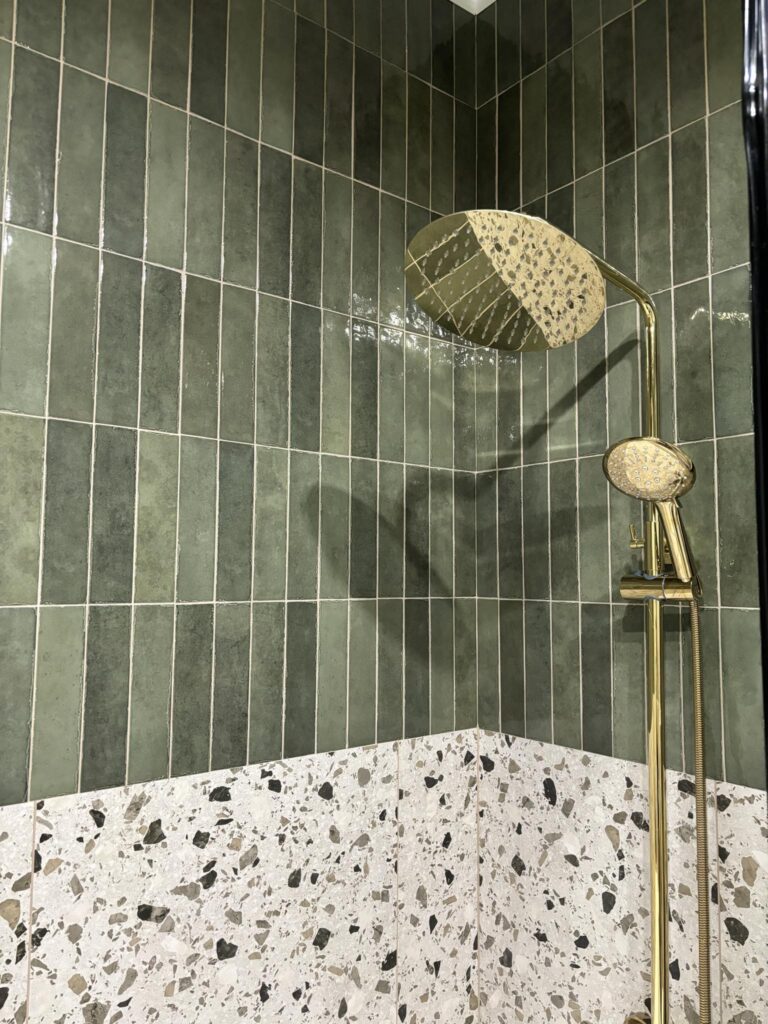 Image #1 from Damian S.